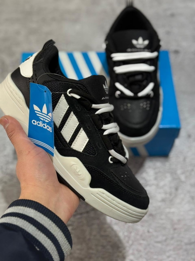 ZAPATILLAS ADIDAS 2000