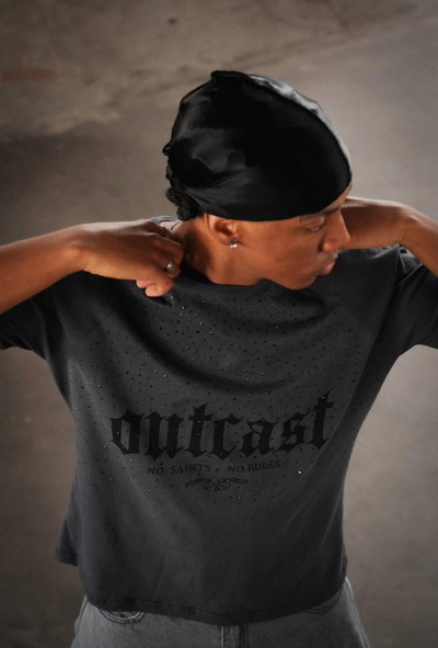 REMERA OUTCAST