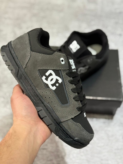 ZAPATILLAS DC GRIS