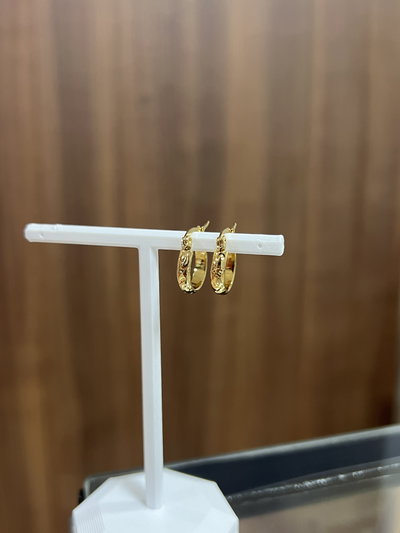 Argolla ancha labrada "estrella" AD