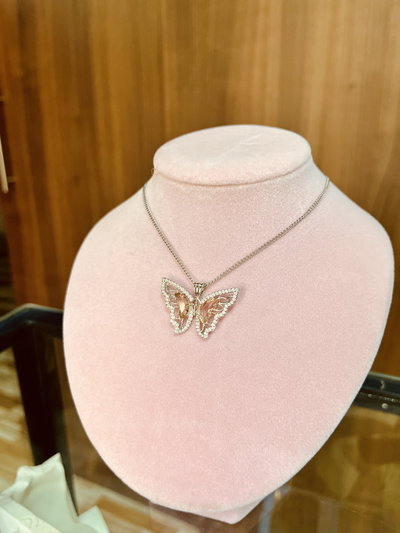 Collar "Mariposa" rosa AD