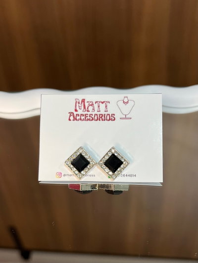 Aros cuadrados piedra negra AQ