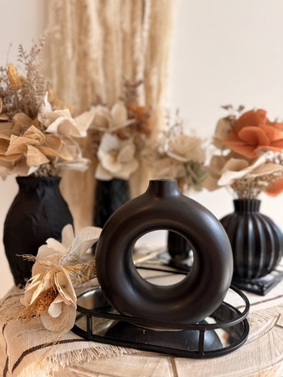 Florero Dona negro de cerámica 