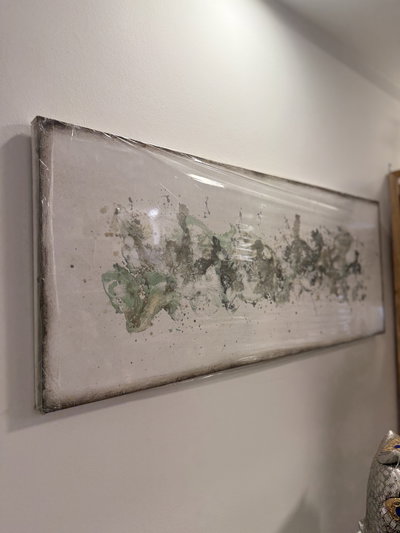 Cuadro pintado a mano tonos celestes y grises 