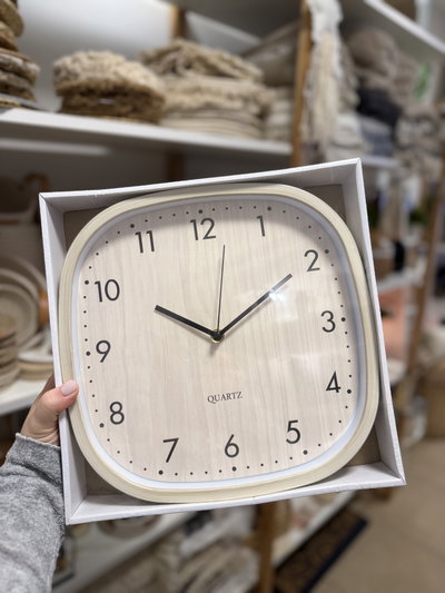 Reloj cuadrado 