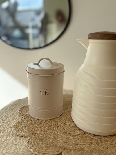 Lata de té natural 