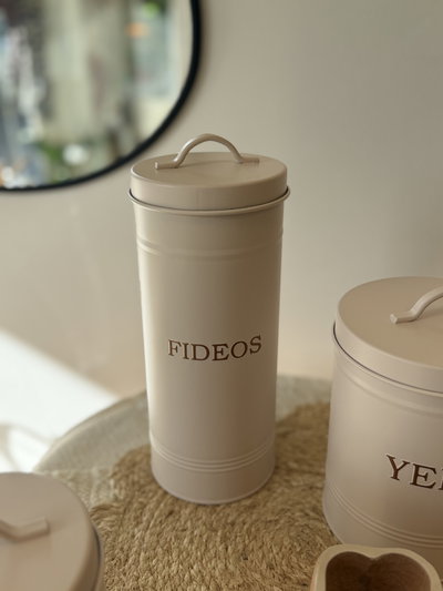 Lata de fideos natural 