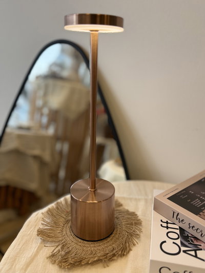 Lámpara led ‘Rosa’ con usb 