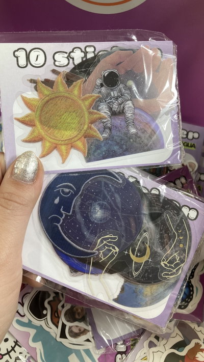 Combo de 10 stickers a prueba de agua fondo transparente universo 