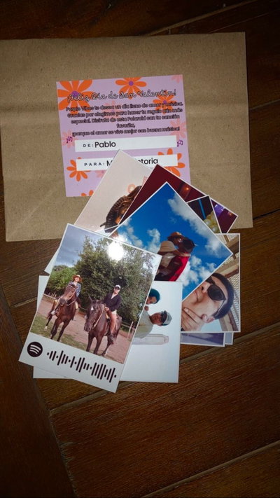 Polaroids con Código de Spotify especial San Valentin 