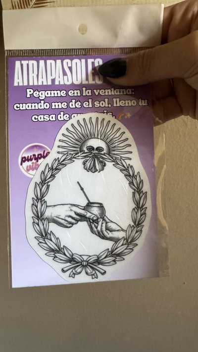 Atrapasol en stickers  escudo matero Argentina 