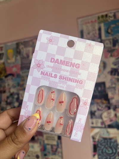 Uñas cherry 2