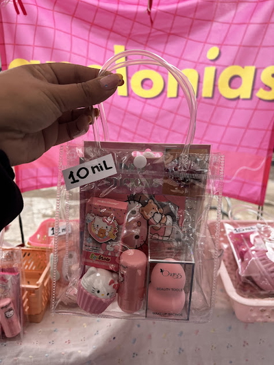 SET HELLO KITTY MAKE UP Y STRASS