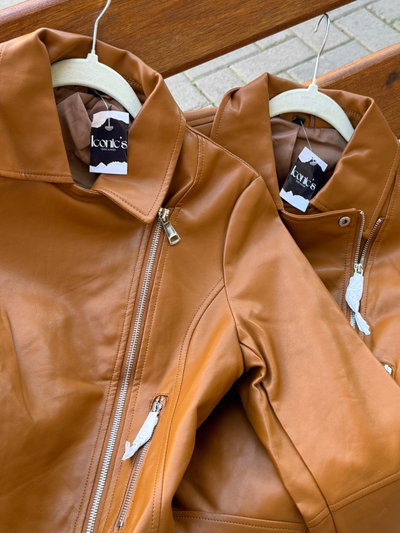 Campera de ecocuero 