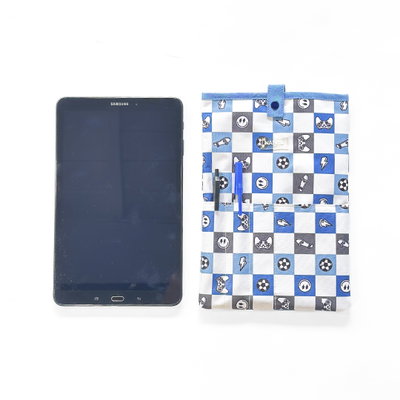 Nairobi funda de libro/tablet - Play
