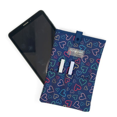 Nairobi funda de libro/tablet - Corazones