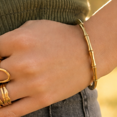 Pulsera rigida dorada