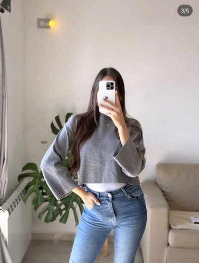 Sweater  kala corto