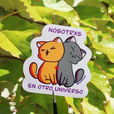 Sticker Nosotrxs en otro universo