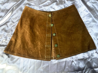 Pollera de gamuza marrón 