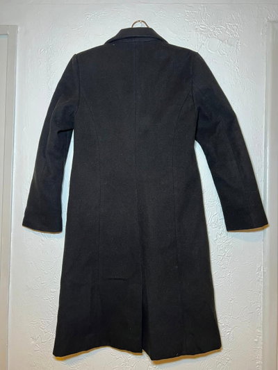 Tapado negro elegante 