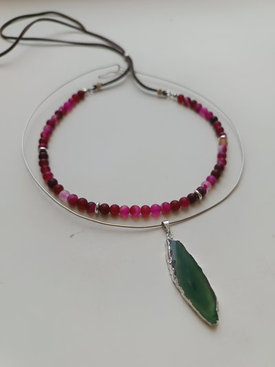 collar ajustable agata fucsia 