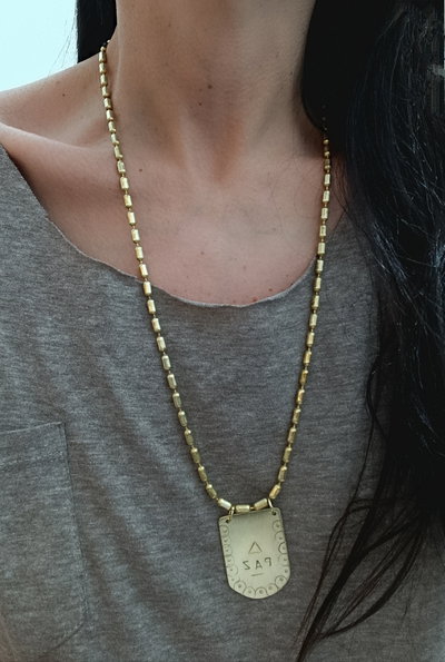 Collar largo PAZ 