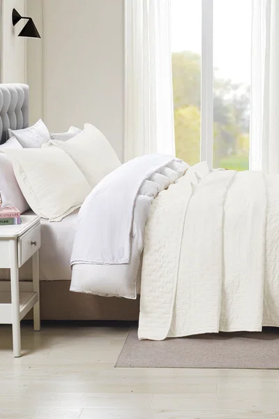 Cubrecama soft queen Hotel