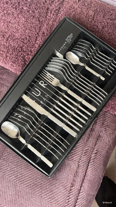 Cubiertos sakura matt stain less stell x 24 piezas
