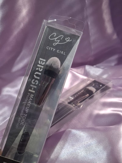 Brocha para corrector de ojeras