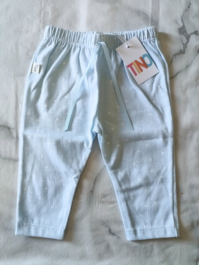 Pantalón con estrellas 
