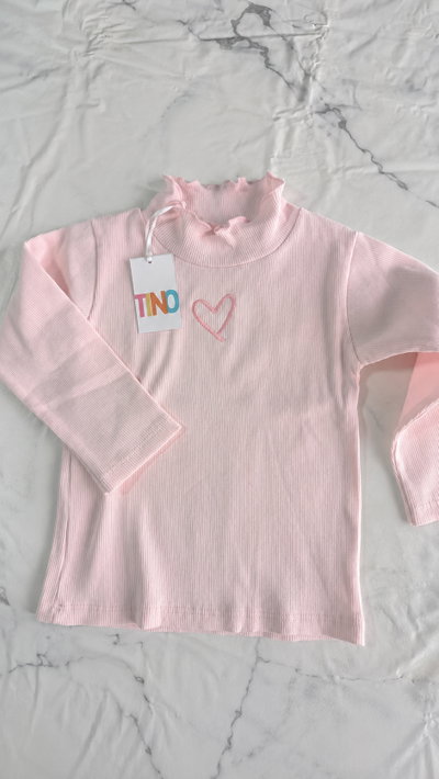 Polera corazón bordado varios colores