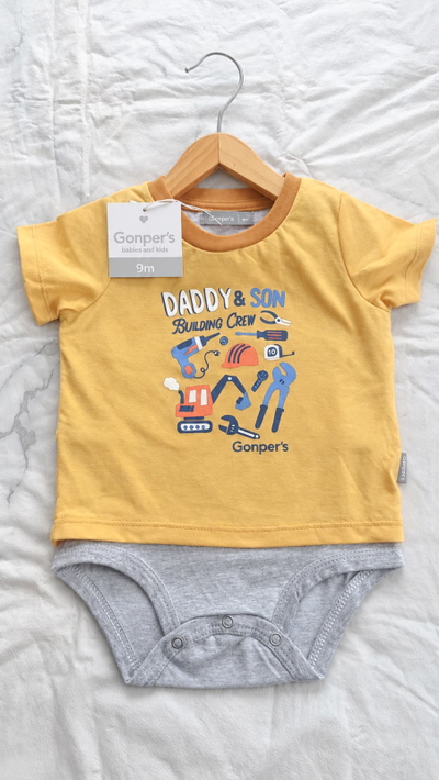 Body remera 6-9 meses Gonpers