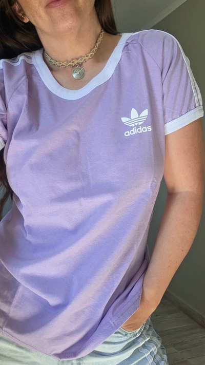 REMERA ADIDAS ALGODÓN RETRO DAMA