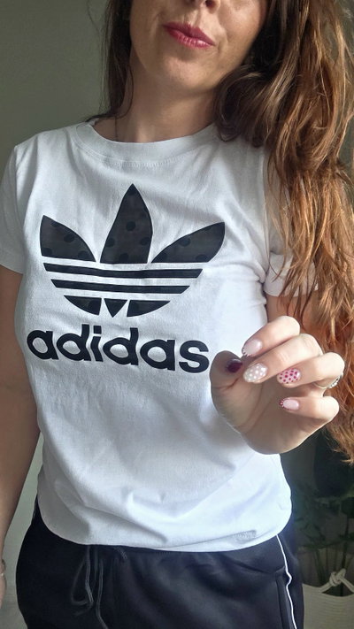 REMERA ADIDAS POLKA ALGODÓN 