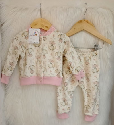 conjunto plush beba 