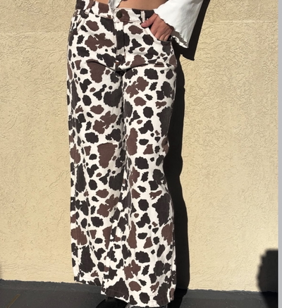Wide leg cow