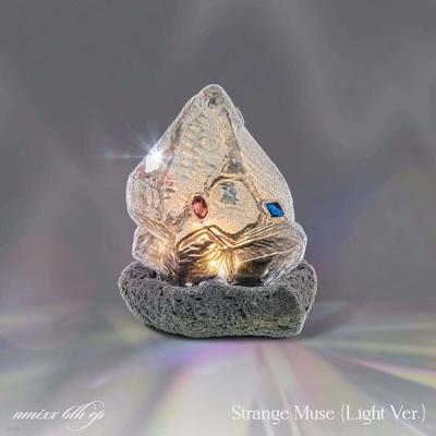 NMIXX - STRANGE MUSE - VER. LIGHT