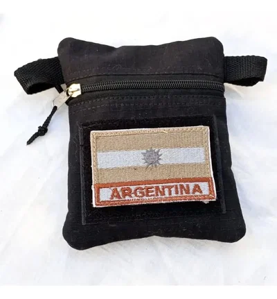 Pouch tactico con mosqueton