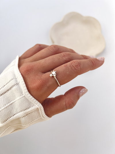 Anillo tres estrellas 