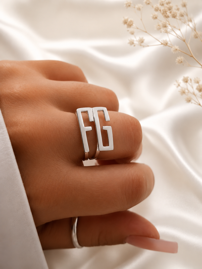 Anillo con iniciales de Plata 925