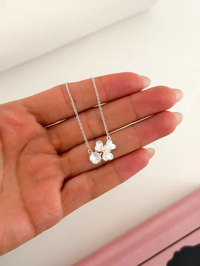 Collar Flor Crystal Shine