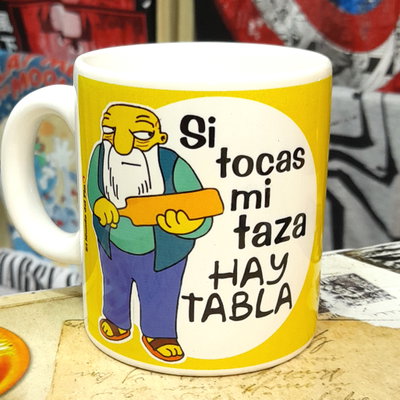 Taza Simpsons (Hay tabla)