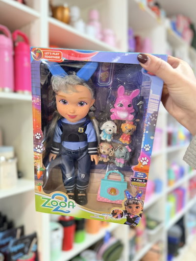 Baby conejita Zootopia & animalitos en caja con luz y sonido