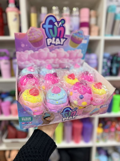 Squishys cake pastel FunPlay