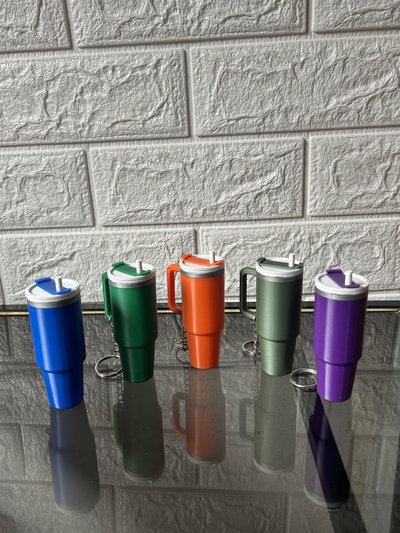 Porta Bálsamo Labial con Llavero