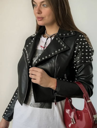 Campera ecocuero YD con tachas M al 3XL