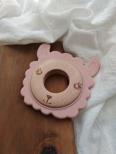 Mordillo sensorial Ovejita rosa