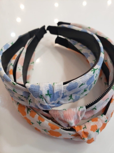 Vincha Anudada diseño de Flores