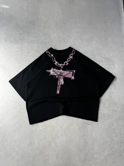 Remera Boxy “Saint Uzi”
